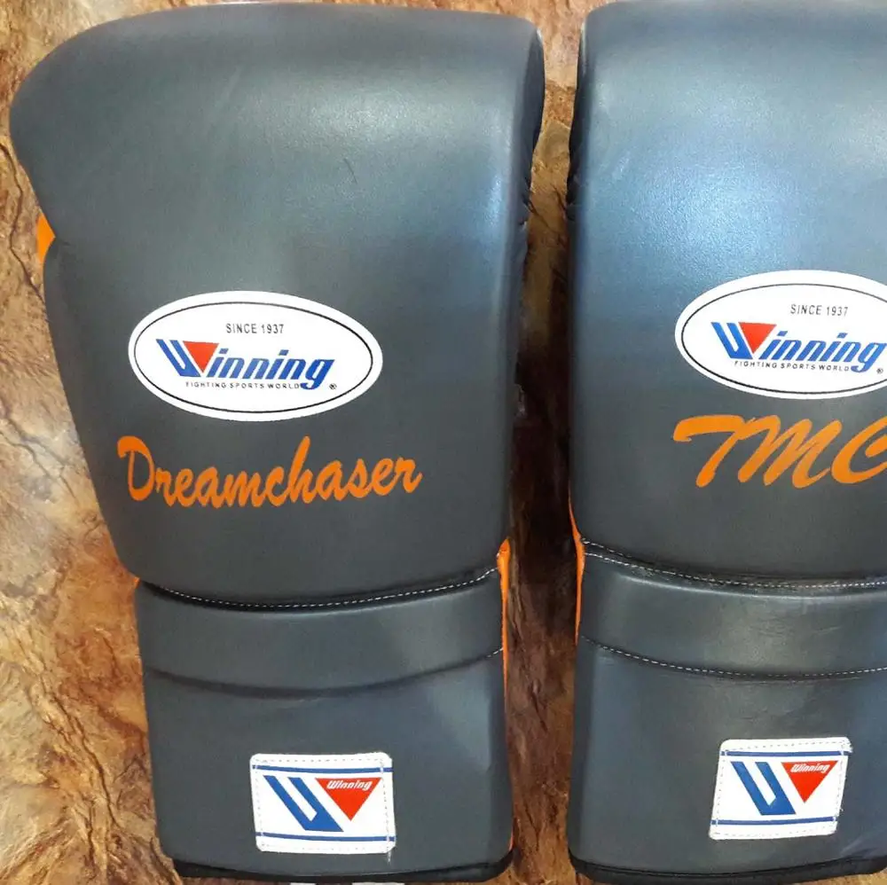 Winning Boxing Gloves Black Lace Up 16 oz Black 16oz