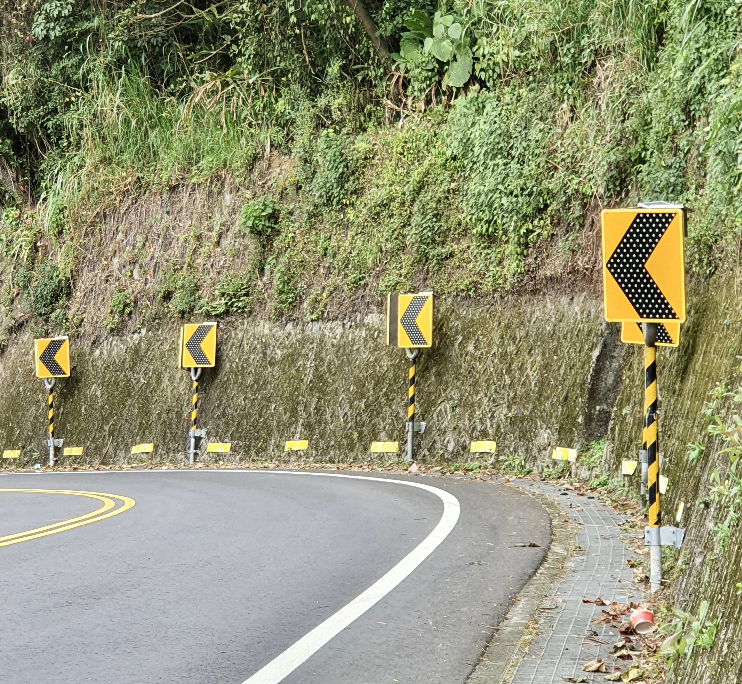 Солнечные алюминиевые шевронные знаки шеврон Солнечный светодиод