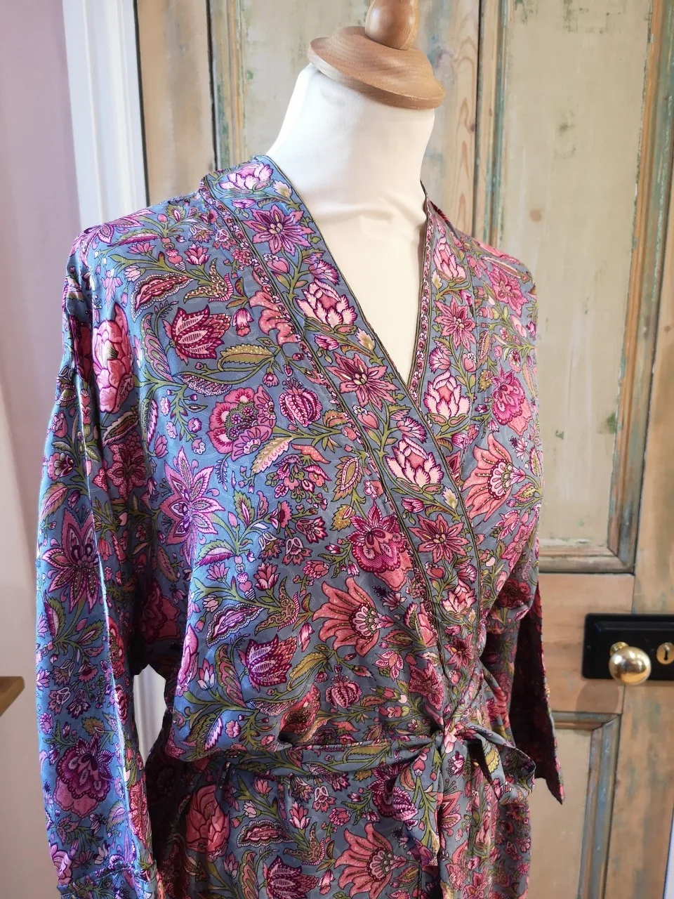 Luxurious Women silk dressing robes for  Bride squad gown Bridesmaid Gown Robe night one piece dress v neck kimono