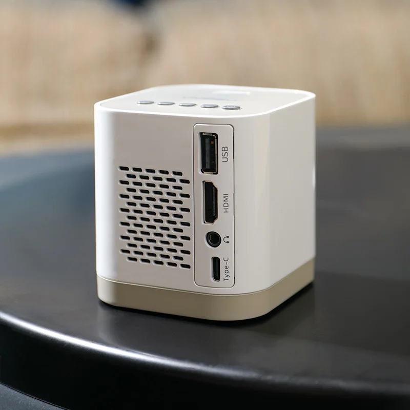 T1 Portable 1280*720P HDMI full color LCOS design high definition display projector with 2500mAh built-in battery for outdoor