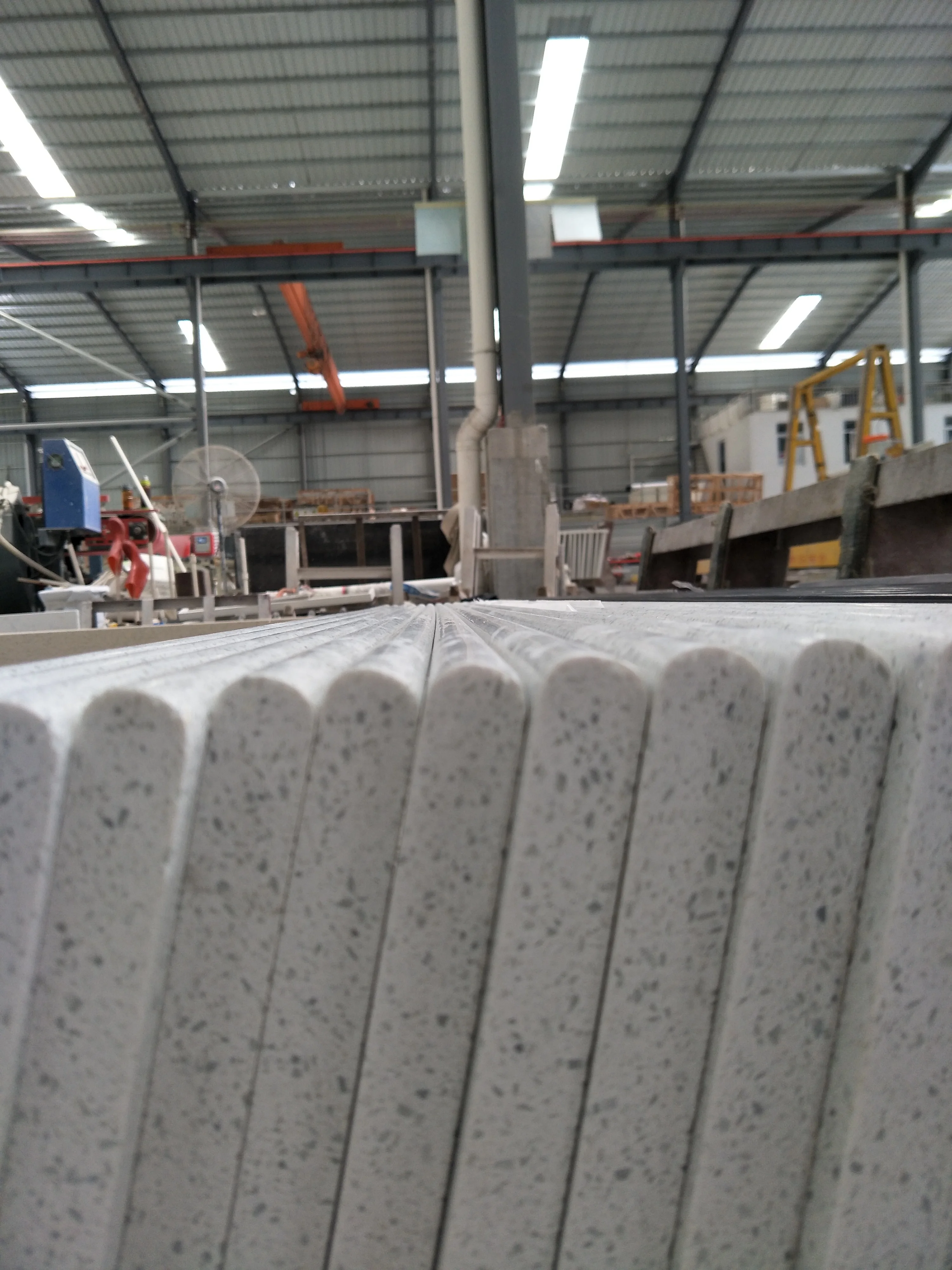 Factory Direct Sales Countertop Worktop Artificial Quartz Marble Look Stone Slabs Calacatta  Quartz Stone