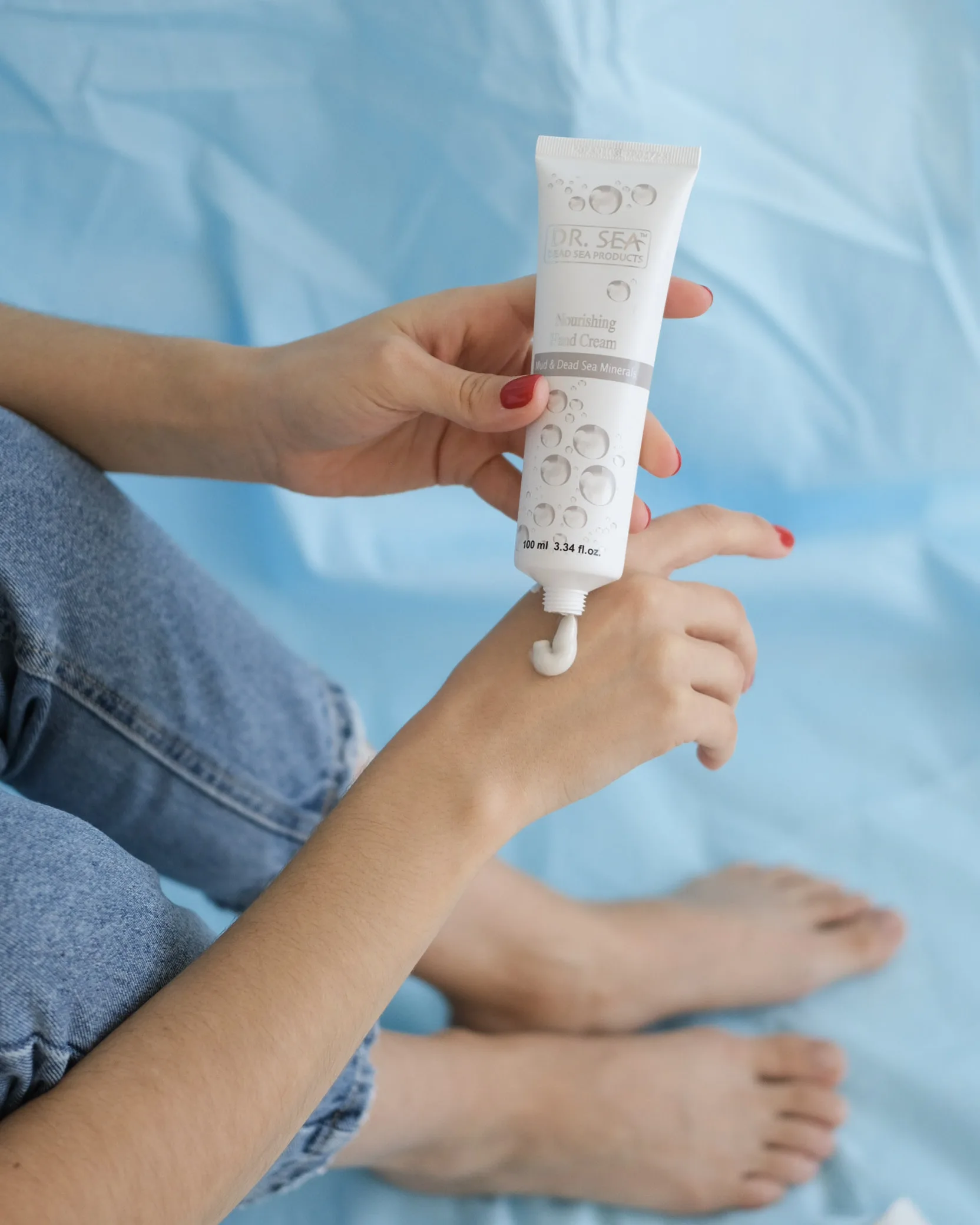 Горячая распродажа! Питательный крем для рук-грязи 100 Ml взрослых ежедневная Женская частная этикетка Быстрая доставка 3 года (обычного