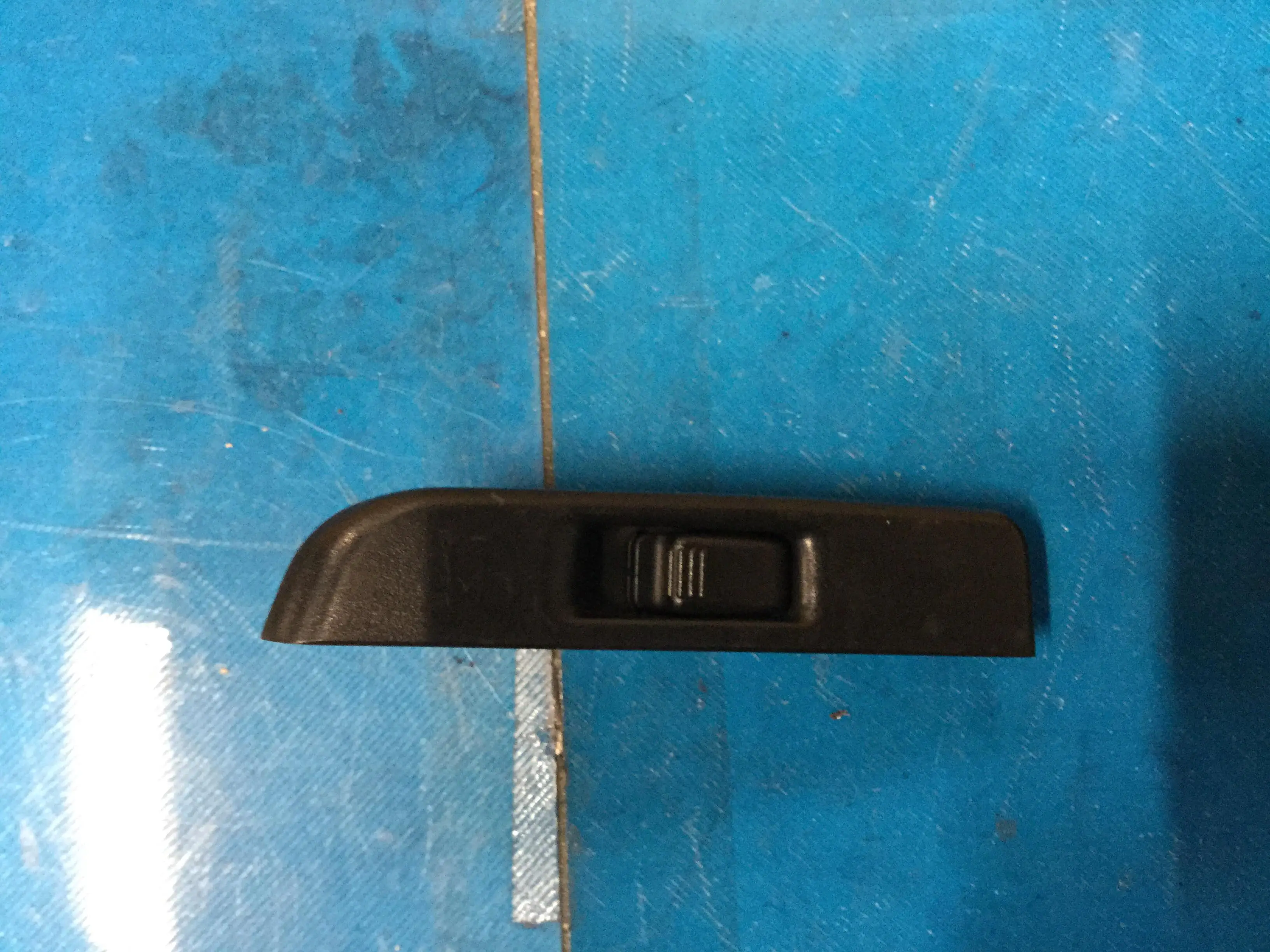 Japanese Genuine ISUZU ELF Power Window Switch