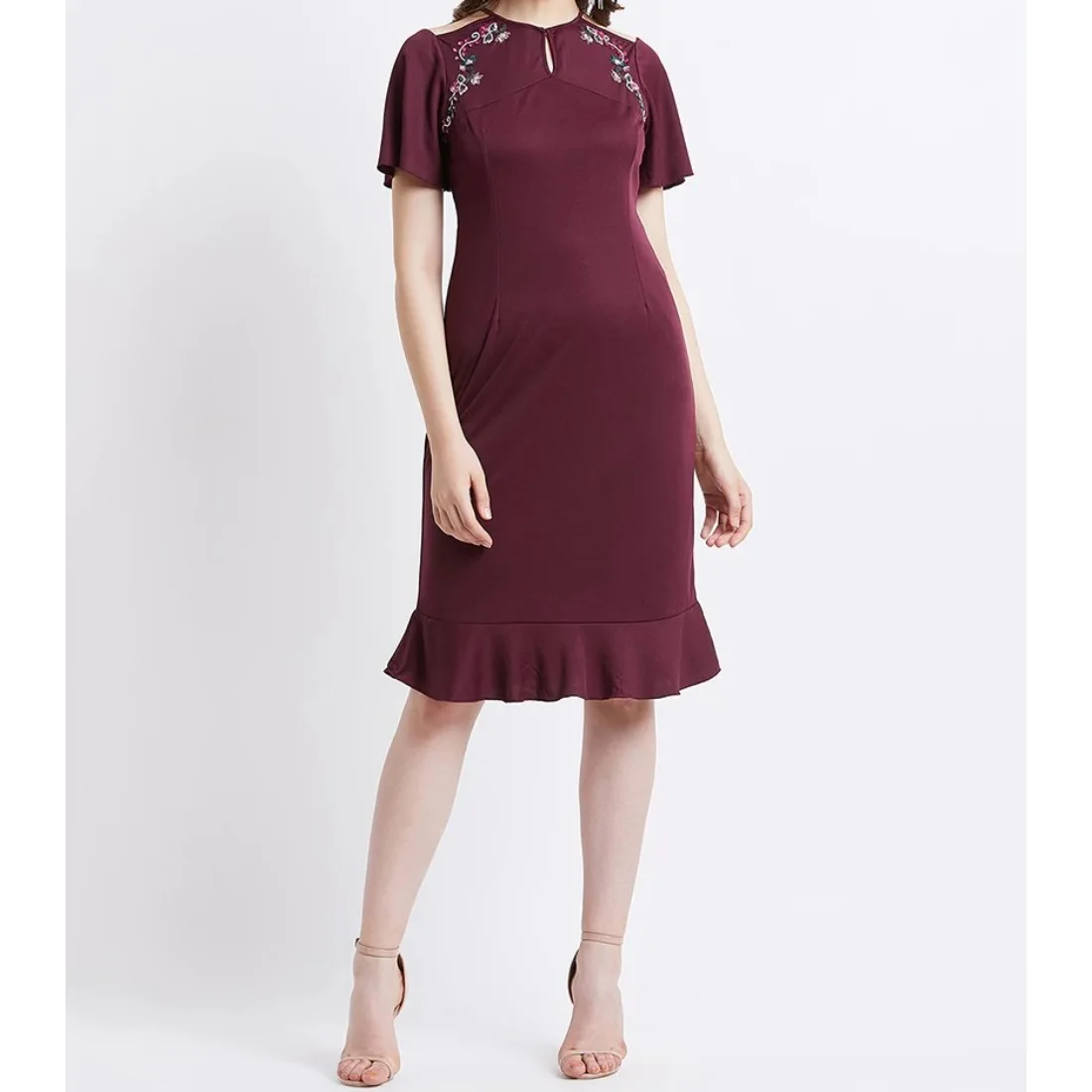 Latest Style Key Hole Neck Embellished Detail Sheath One Piece Dress Decorative Patterns Rich Material High Quality Fabric