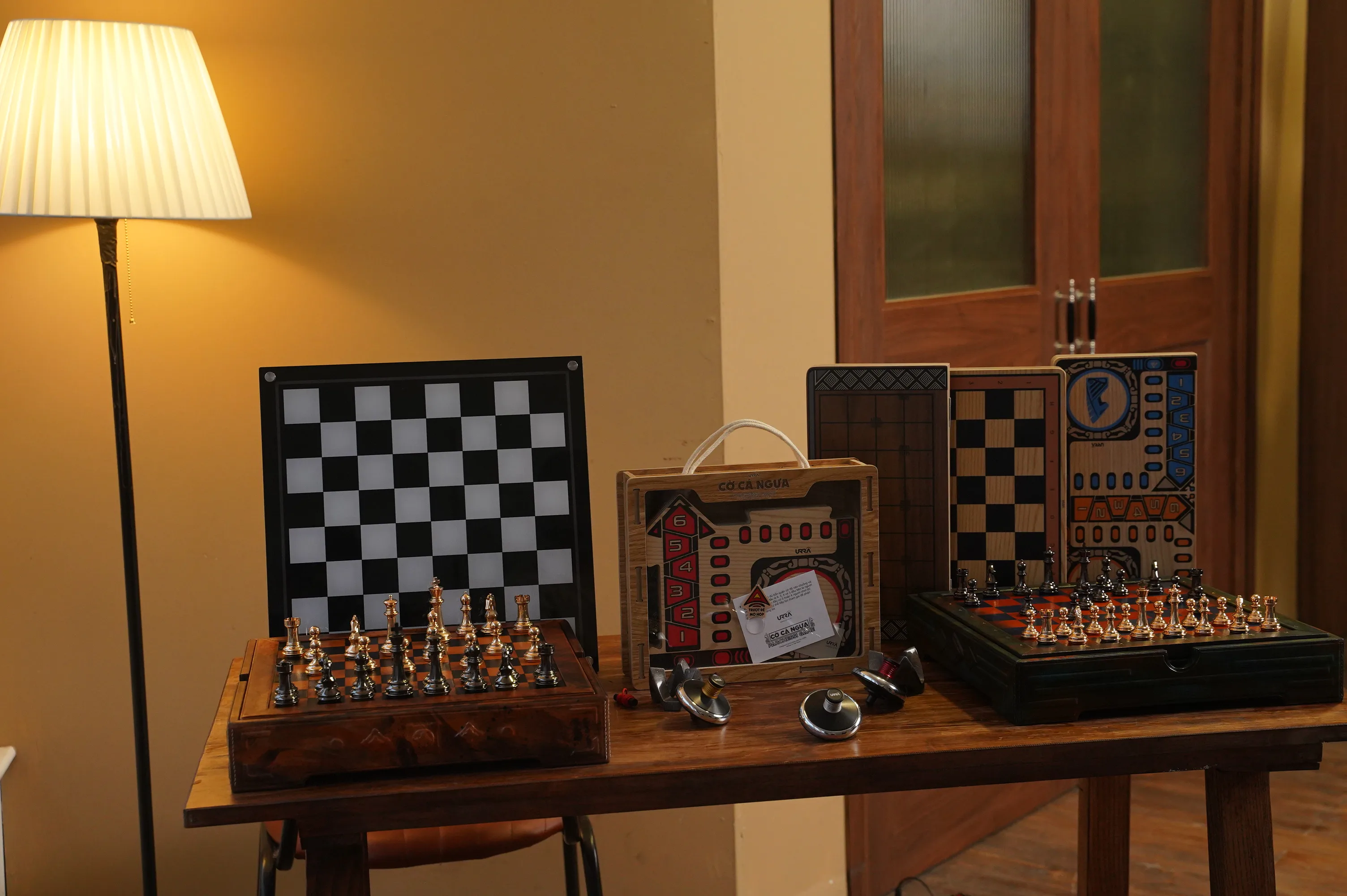  Металлический шахматный стол от производителя шахматы для взрослых и детей