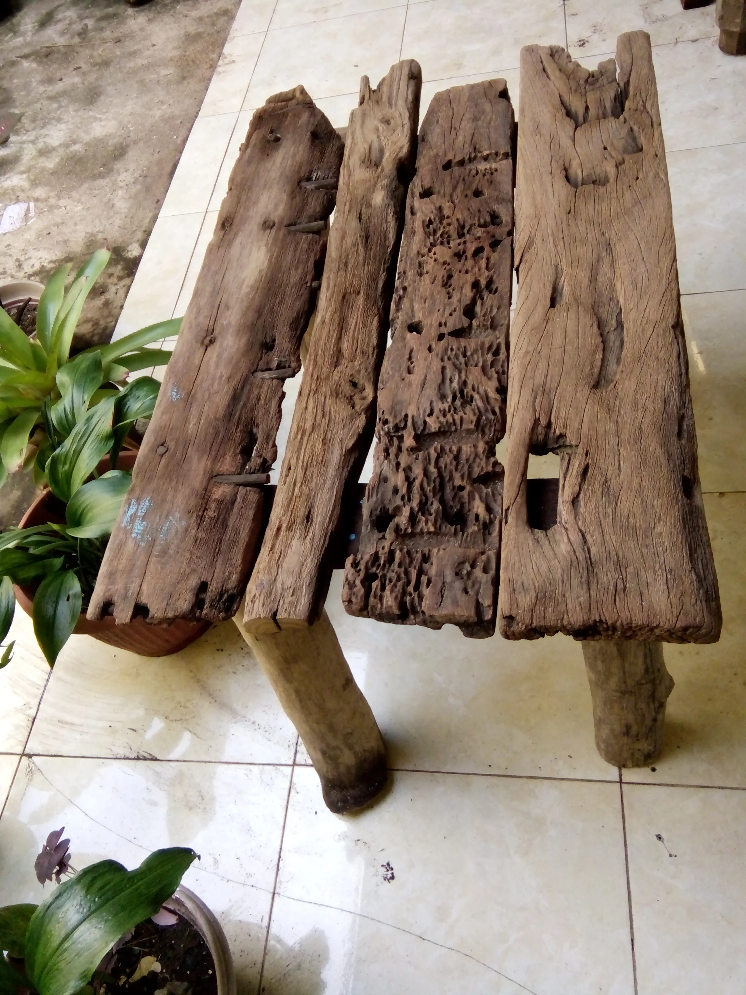 Elegant Design Durable Mahogany Wood Large Dining Table