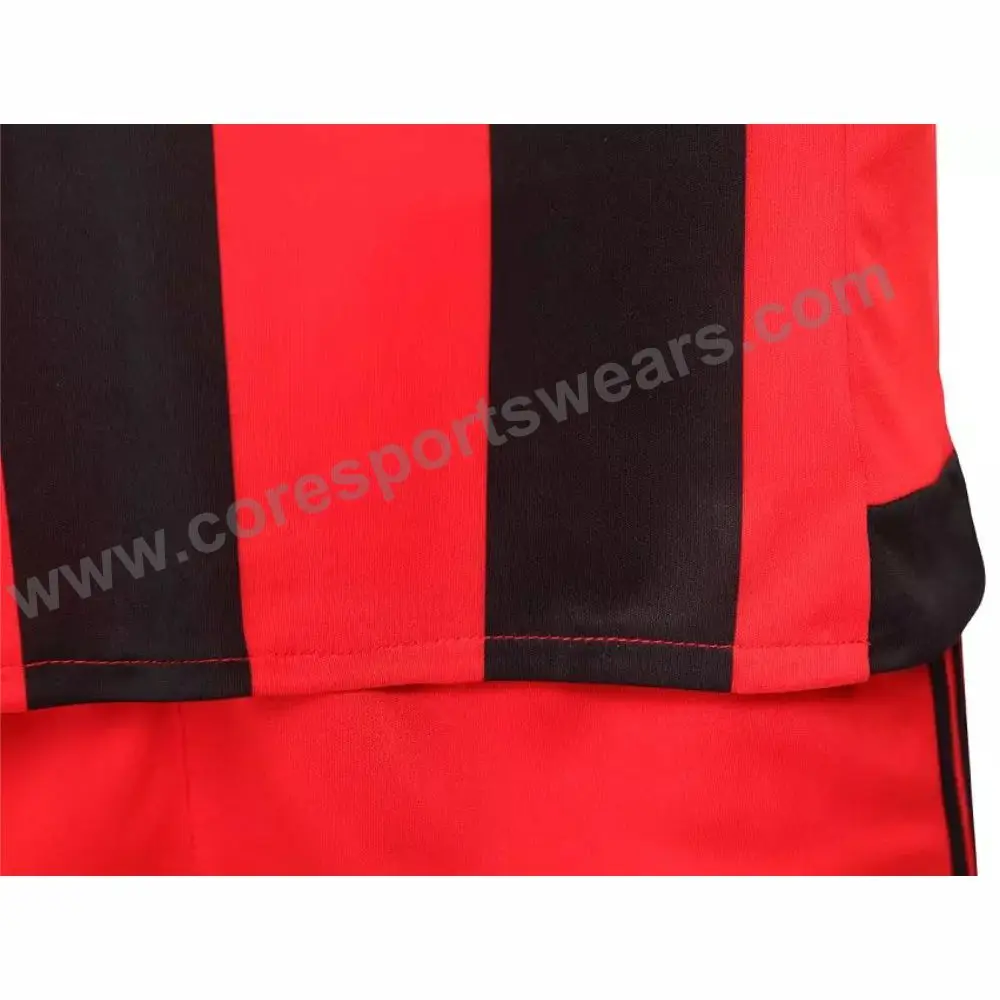 High Quality Short sleeves  Best Style Soccer Uniforms New Color Combination Uniforms Best arrivals for everyone