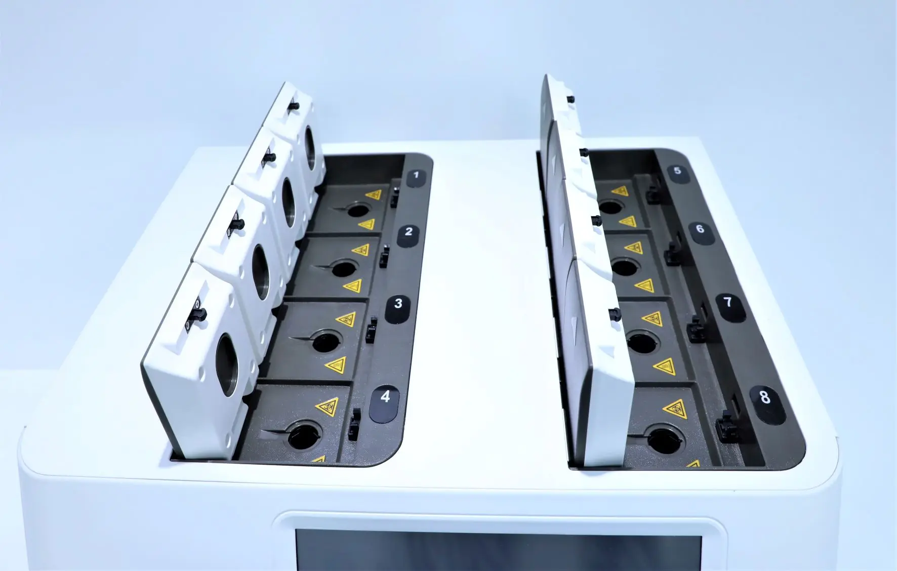 Nucleic Acid Amplification and Detection Analyzer