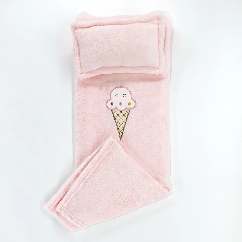 2021 Soft High Quality Lace 2 Pcs Set Coral Fleece Baby Blanket and Pillow