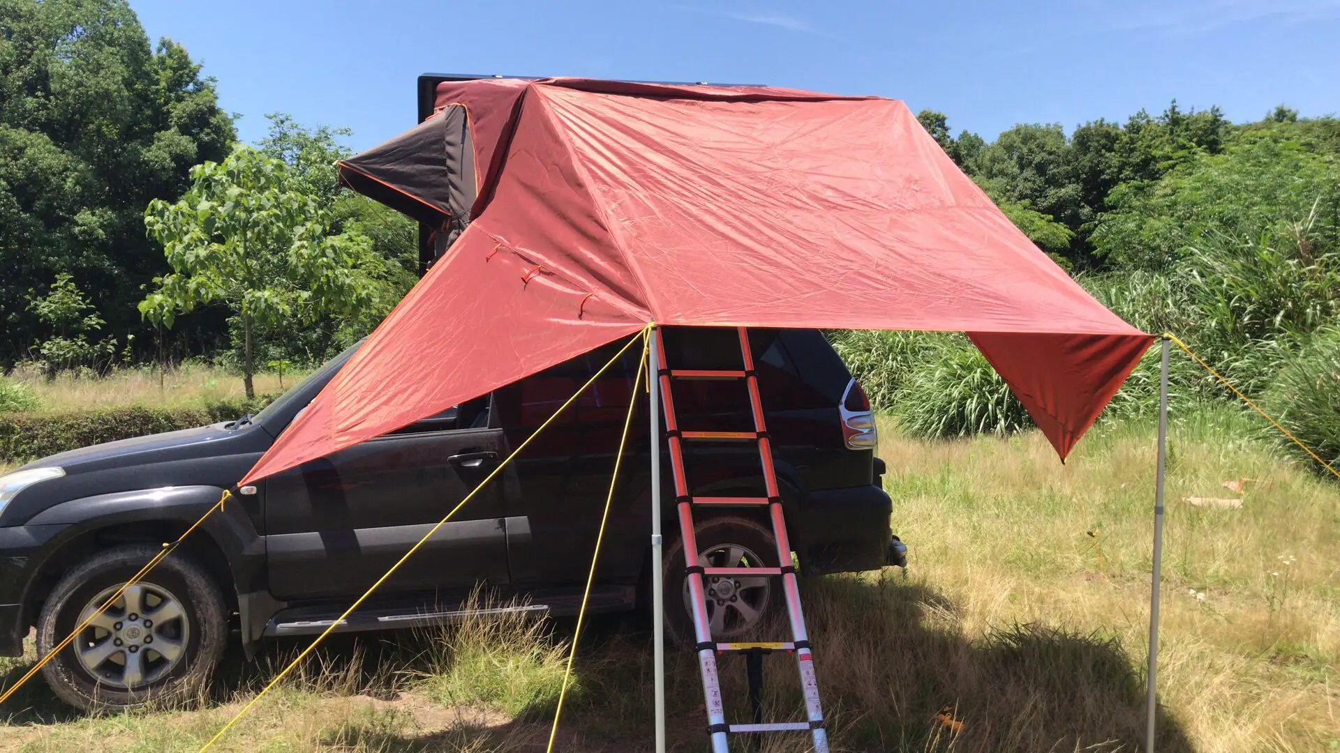 overlander 4x4 offroad Vehicle Hard shell pickup top tent mini cooper with side tent awning