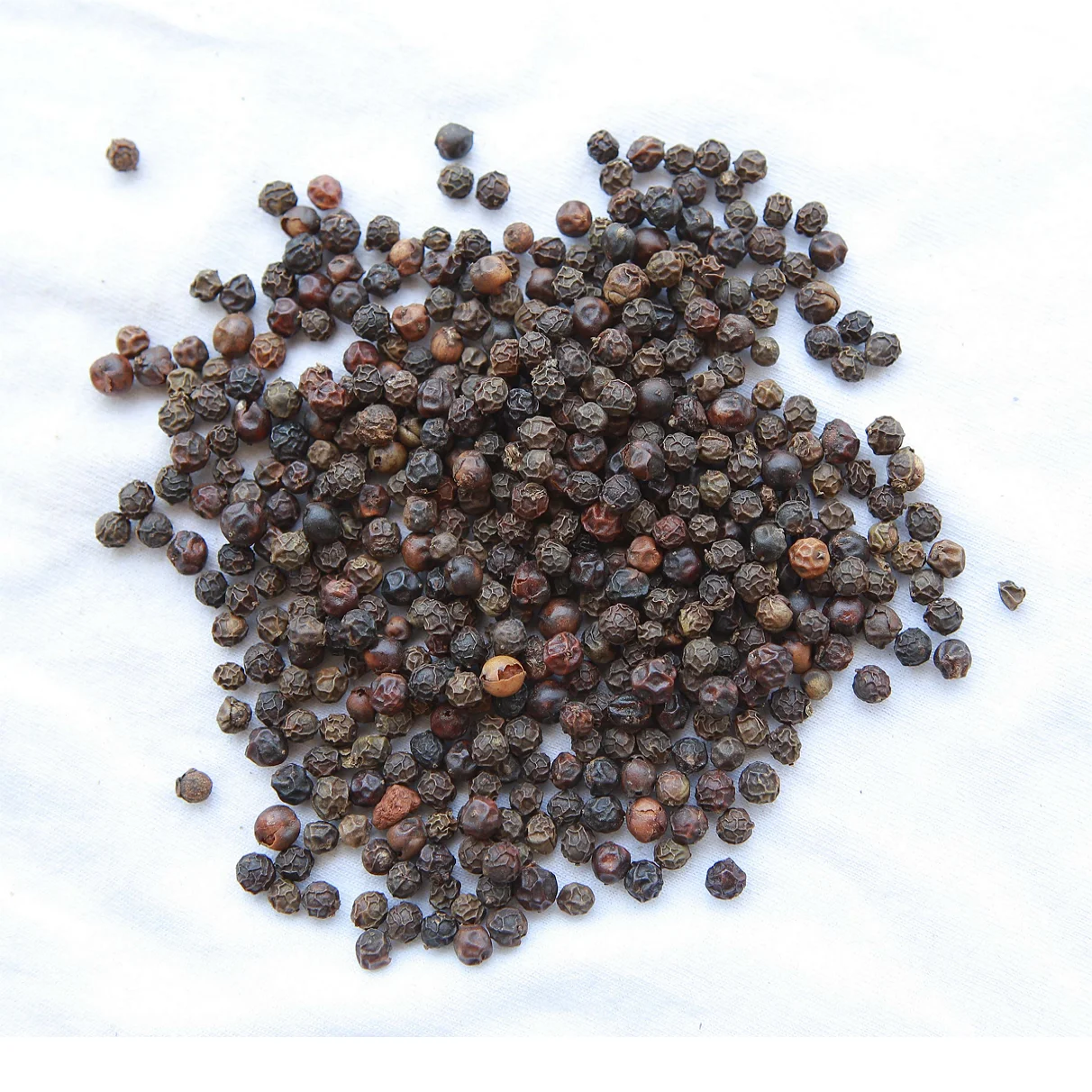 100% натуральный цейлонский цельный черный и белый перец