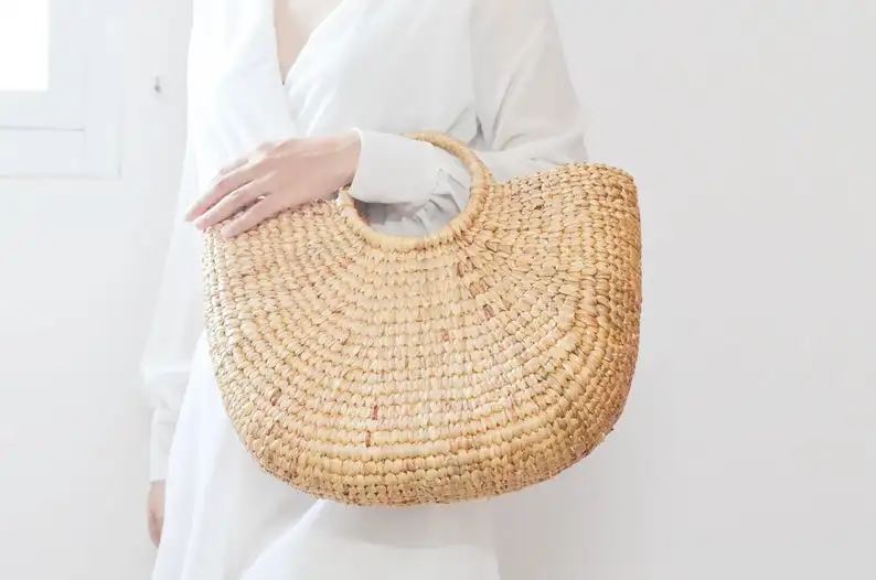 Hot trend Beach seagrass bag with fabric lining straw top handle &Straw handbag straw purse  keychain is include