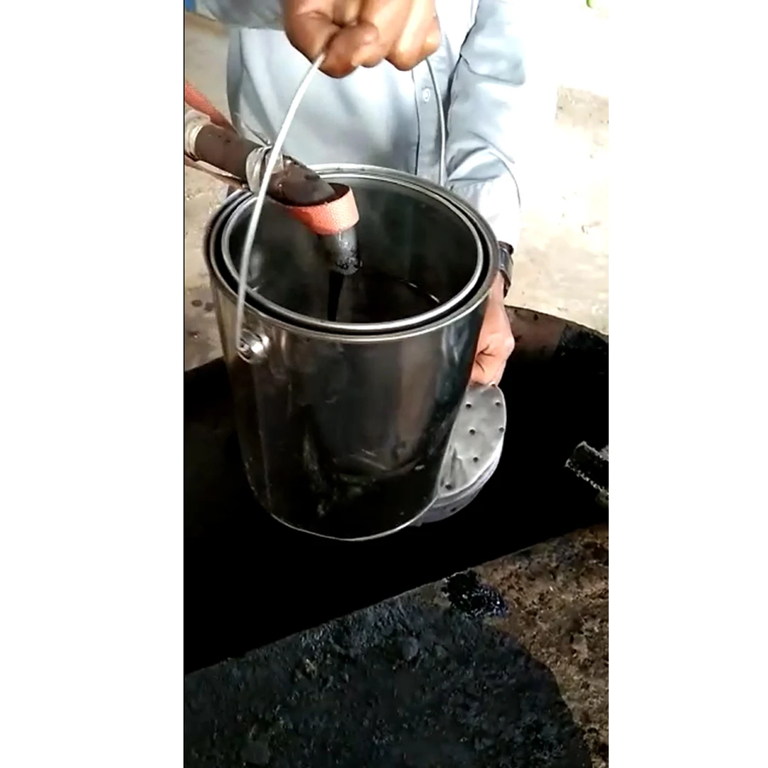 
High Performance Asphaltic Bitumen APB 50 Buton Asphalt Pre-Blend 60/70 Asphalt For the Airport Environment Road Construction 