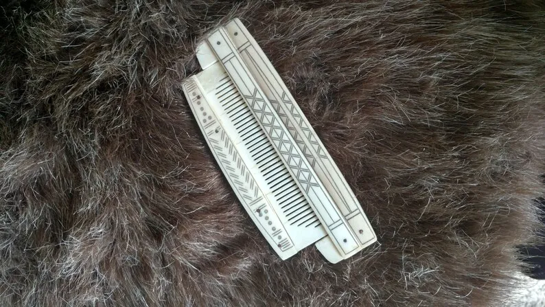 Most Selling bone comb in bulk and wholesale Handcrafted Natural antique bone Comb For Hair Growth Anti Dandruff made with bone