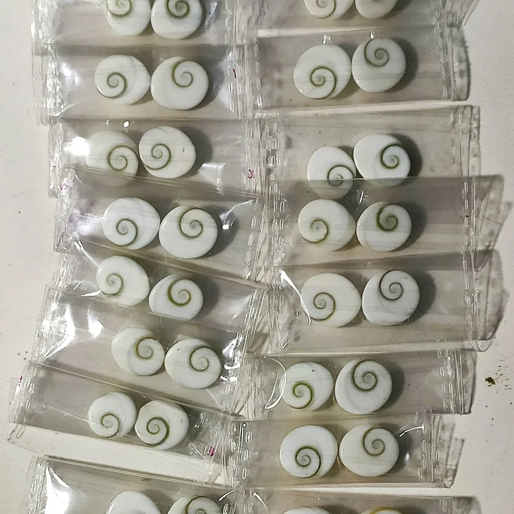 Натуральный овальный кабошон Shiva Eye, драгоценный камень для ювелирных изделий Shiva Eye, оптовая продажа, качество AAA +, смешанная партия, кости Shiva Eye Sea Shel