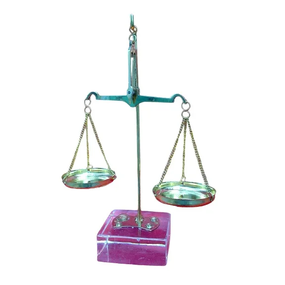Decorative Brass Balance scale with velvet box Handmade Home Decor Balance Control Scale For Children