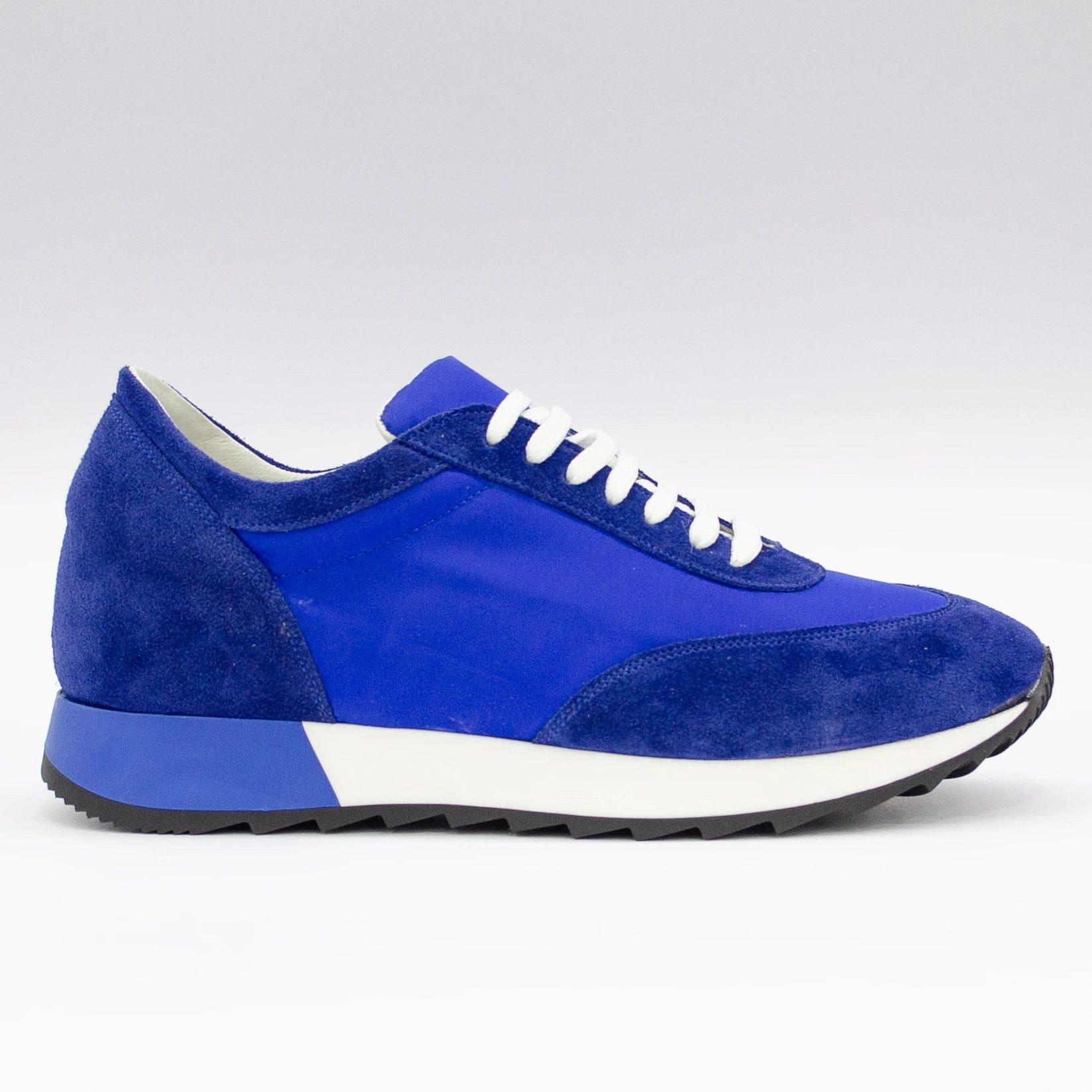 FASHION SNEAKERS MADE IN ITALY. STYLE 5153 SUEDE BLUE PLUS NYLON. REAL PREMIUM LEATHER. AVAILABLE IN ALL THE COLORS