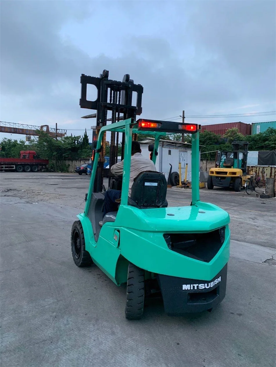  Прочный японский Mitsubishi 3ton FD30T использованы дизельный вилочный