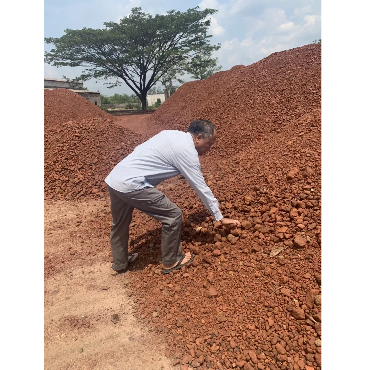 
Iron Ore 62% To 70% From Laos With FE 62%, SiO2 6.59% And Al2O3 0.83% Chemical Composition 