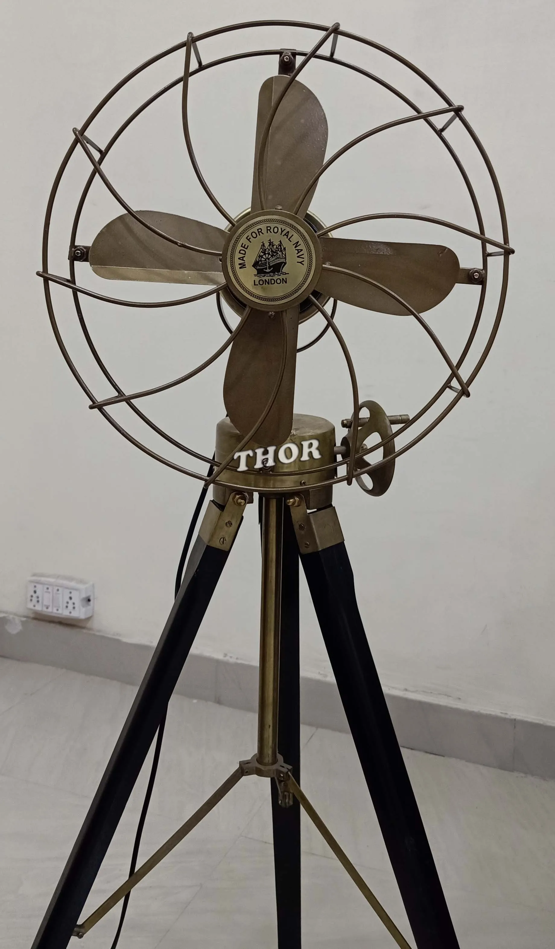 Деревянный напольный веер в морском стиле подставка-тренога для Королевского флота дизайн Лондона античный латунный Декор дома отеля офиса