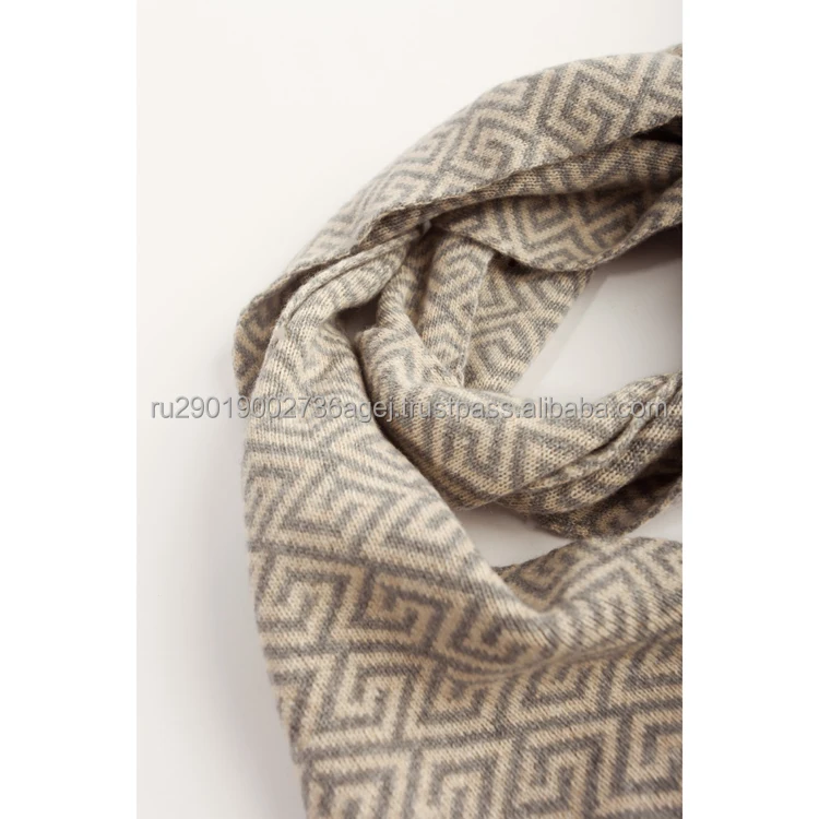 Top quality knit scarf for ladies for autumn/winter historical hand crafts of Orenburg from manufacturer woolen shawls