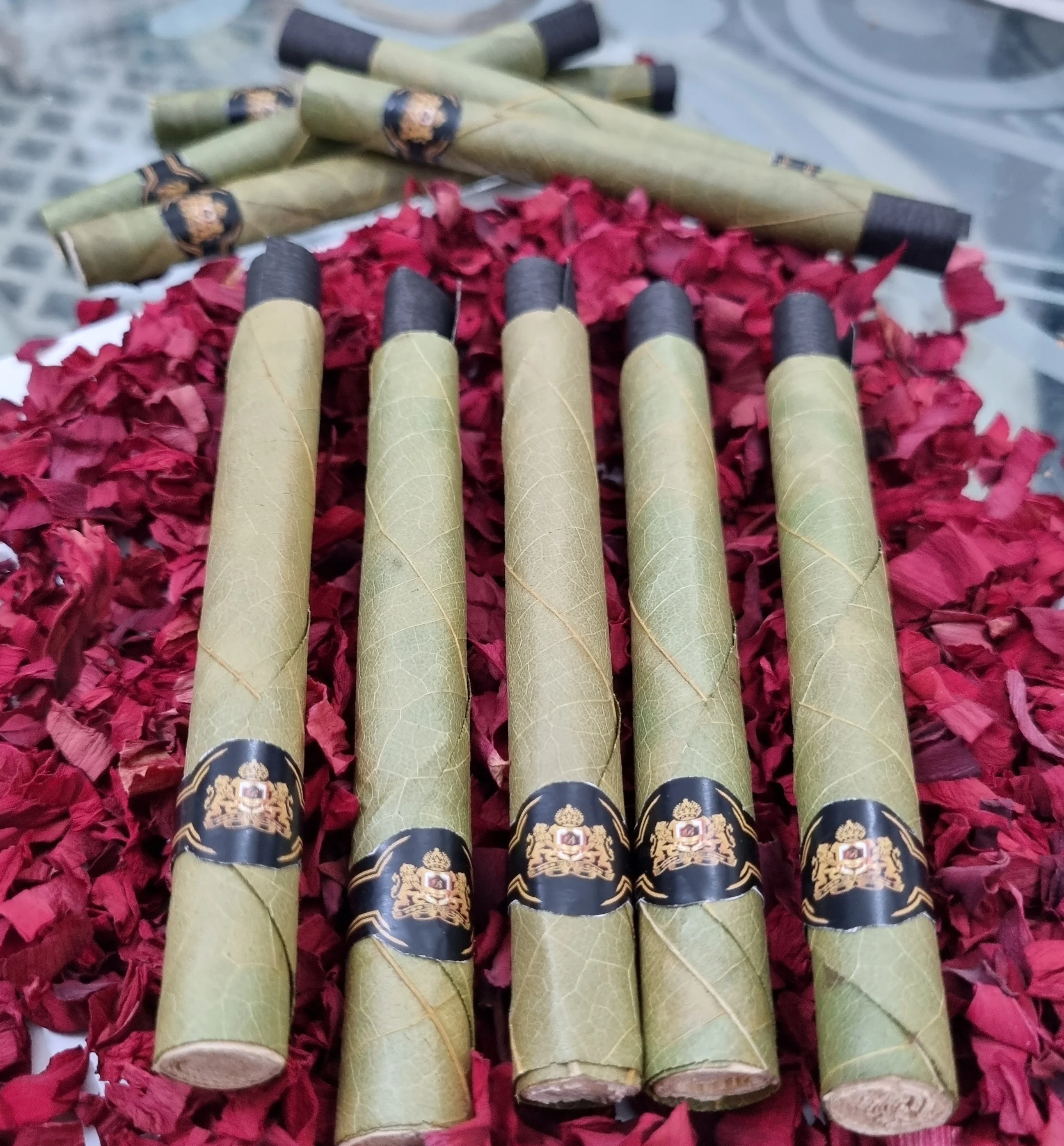 Cordia Roll or paper cone filling sticks in Bamboo and specially designed plastic sticks for easy filling or packing your cone