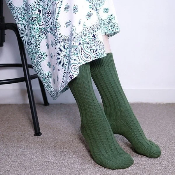 Носки женские хлопковые трикотажные однотонные в Корейском стиле