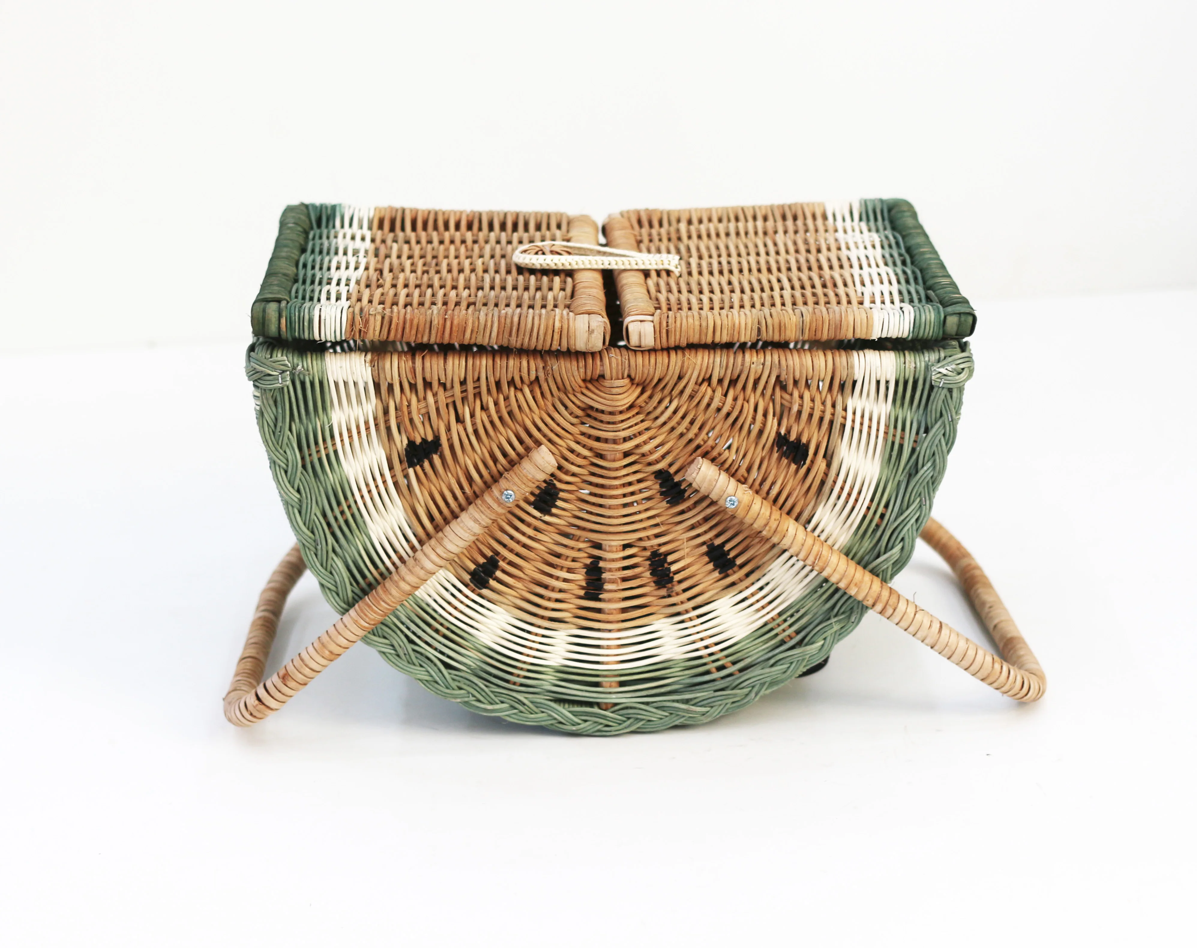 High quality handwoven rattan picnic basket - watermelon design