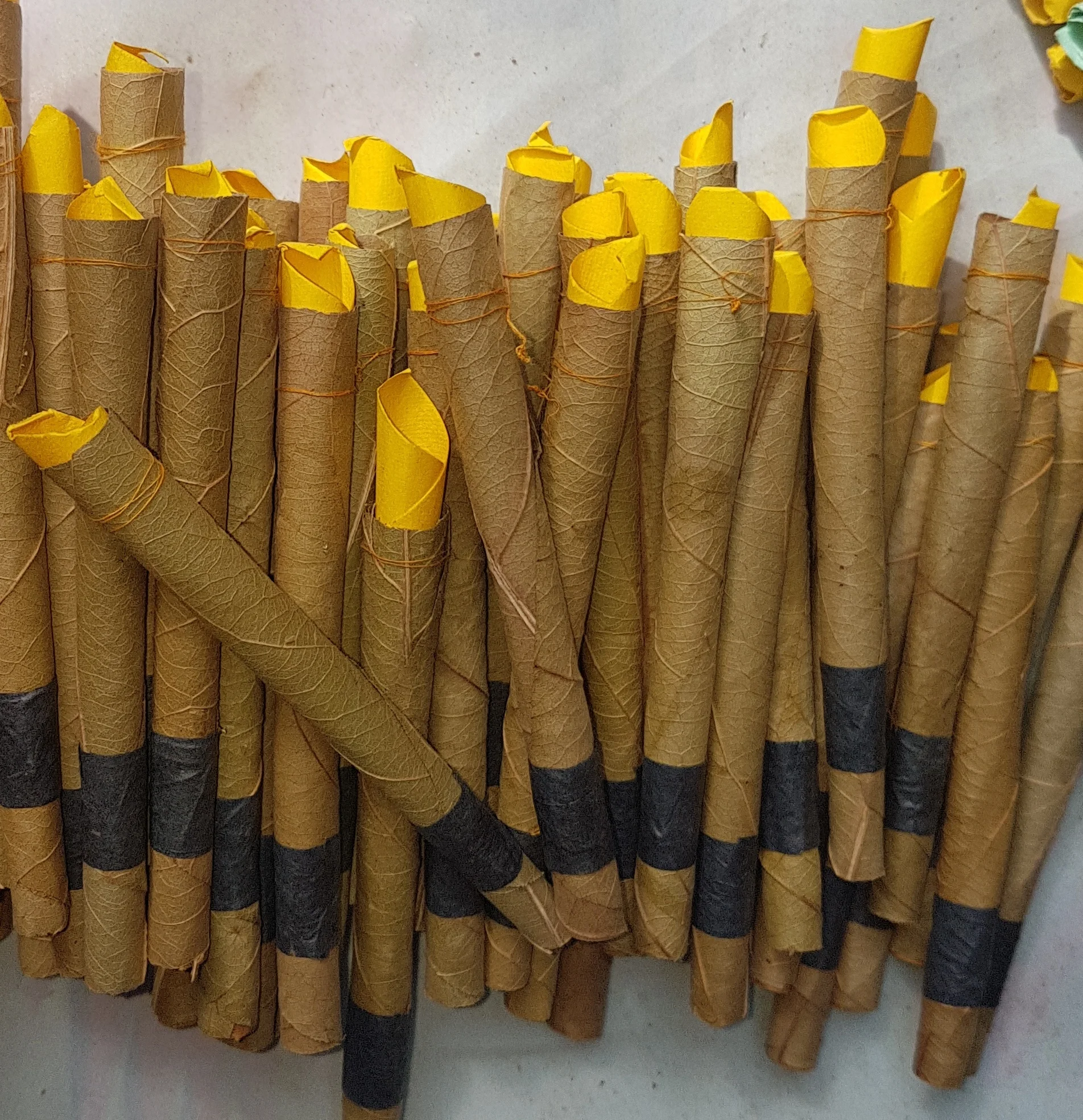 Built your own brand in Pre rolled cones Cordial Leaf King leaf Palm Rolls Flaored custom cones for USA in your brand Best price