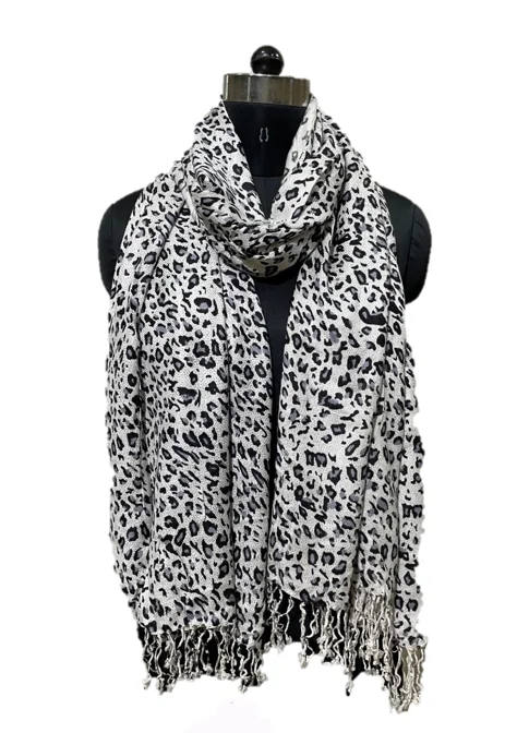 100% Viscose Black and White Cheetah Print Animal Pattern Shawl High Quality Winter Scarf for Adults for Autumn