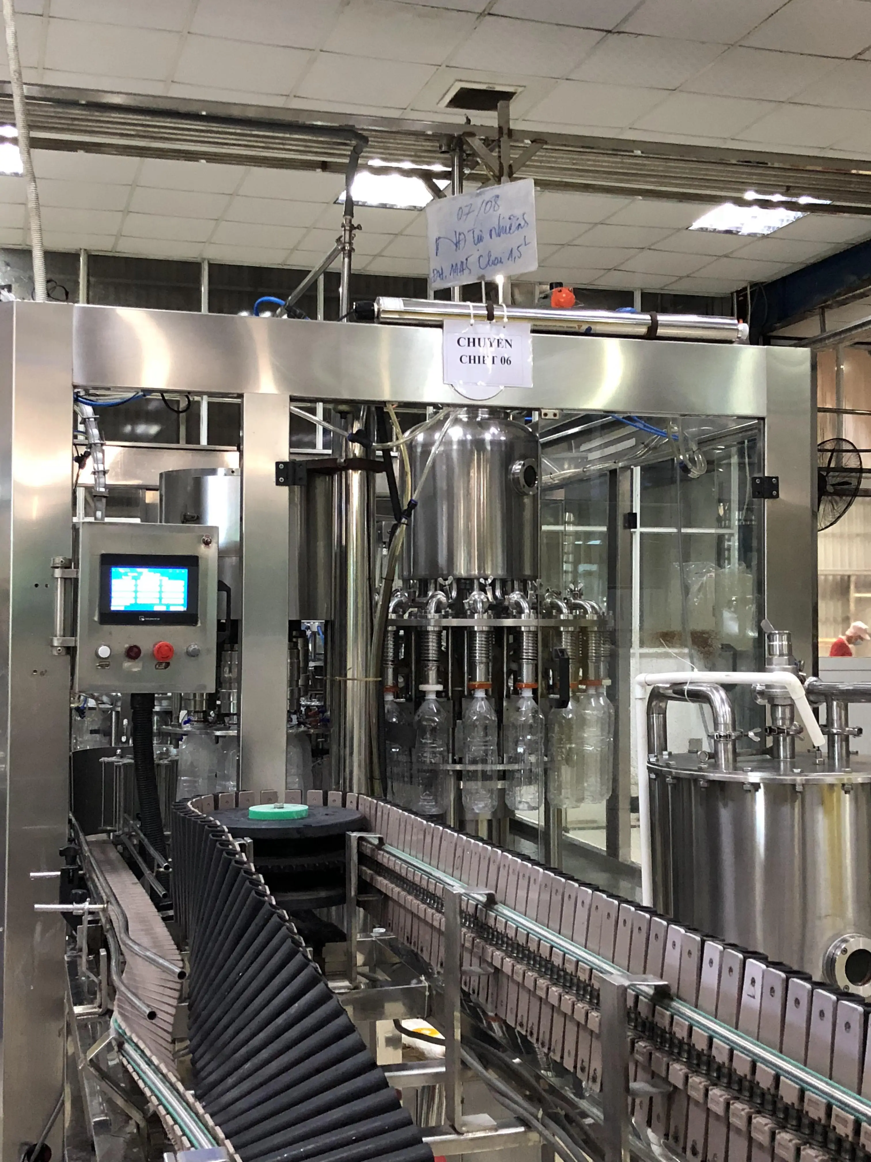 Напиток алоэ вера со вкусом винограда 1 л бутылка JOJONAVI оптом OEM ODM оптовая