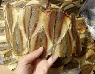 VIETNAMESE HIGH QUALITY DRIED FISH SNACK / SUNDRIED YELLOW STRIPE TREVALLY FISH for SALE WITH GOOD PRICE + 84 966722357