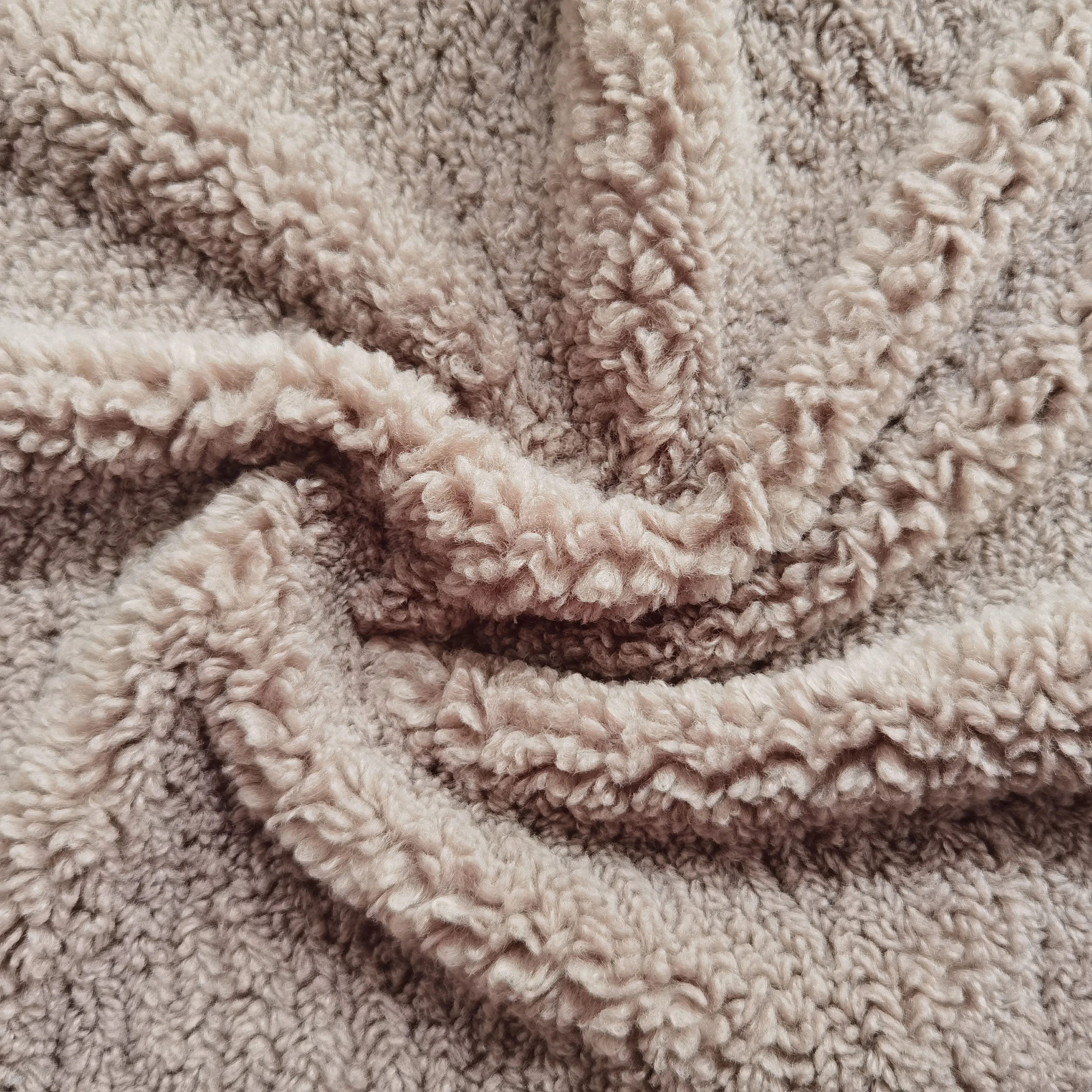 
Polyester warp knitting hometextile patterned material sofa matt custom teddy velvet fabric 