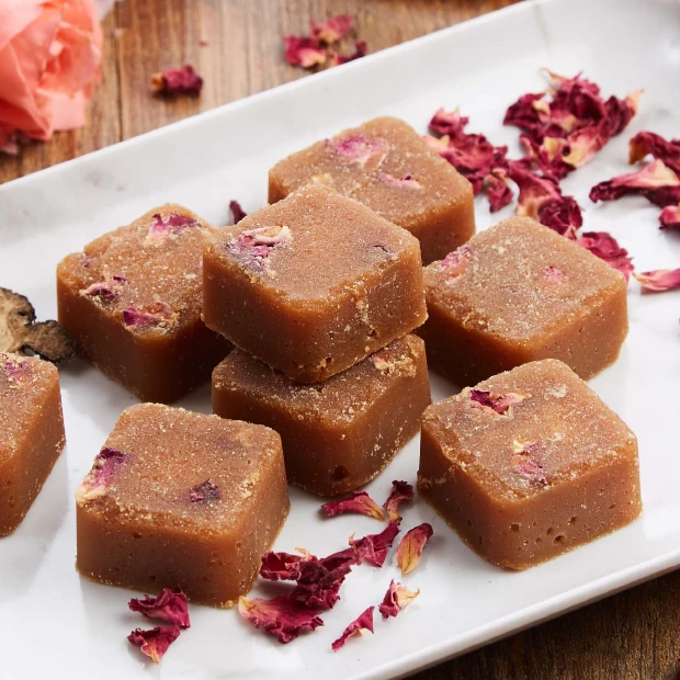 
Taiwan Wholesale brown sugar rose flower tea cube drink 