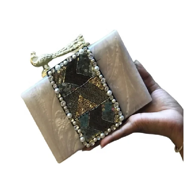 Very Beautiful Hot Selling Handcrafted Ladies Resin Rhinestone Clutch