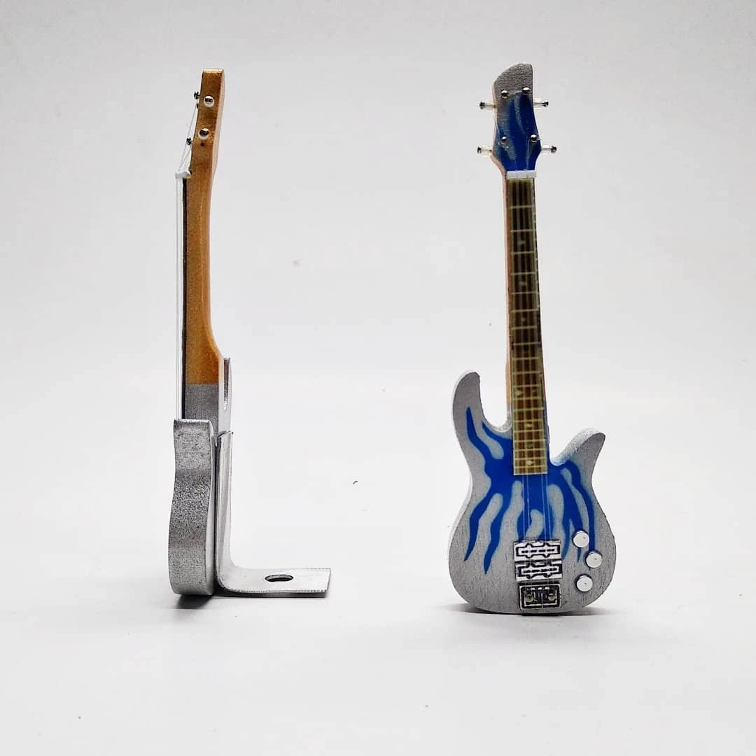 miniature guitar with stainles stand 10 cm