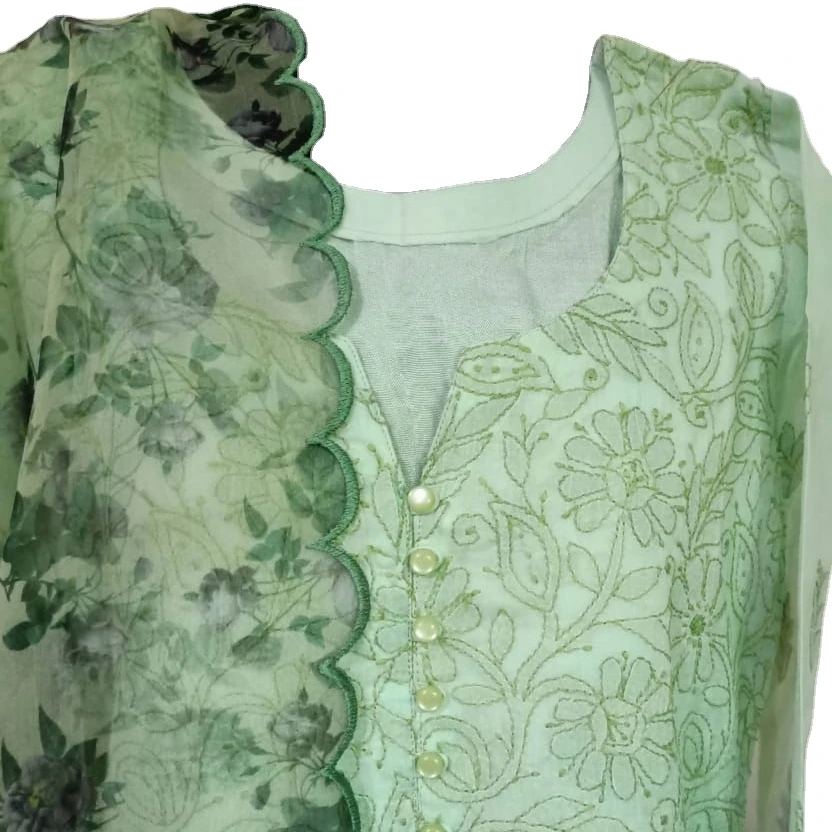 Pakistani new designs Shalwar Kamiz ladies master lawn heavily embriordered 2021 lawn 100% pure lawn