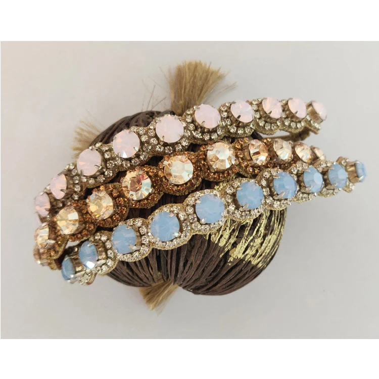 Custom Brand Trendy Fashion Jewelry Hand Embroidered Handmade Multi Color Opal Crystal Stones Made Women Bracelets