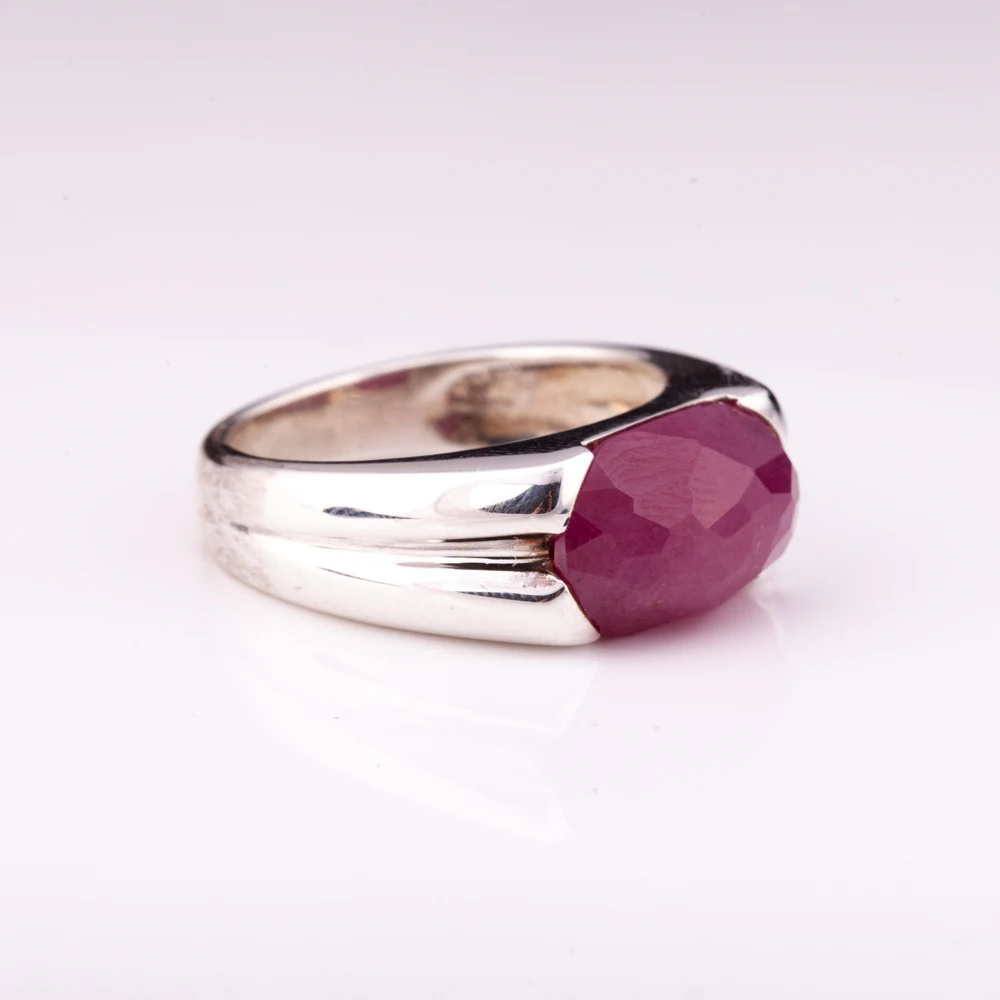 silver 925 ring  rhodium plated and with african ruby natural gemstone factory price  from Thailand Manufacturer