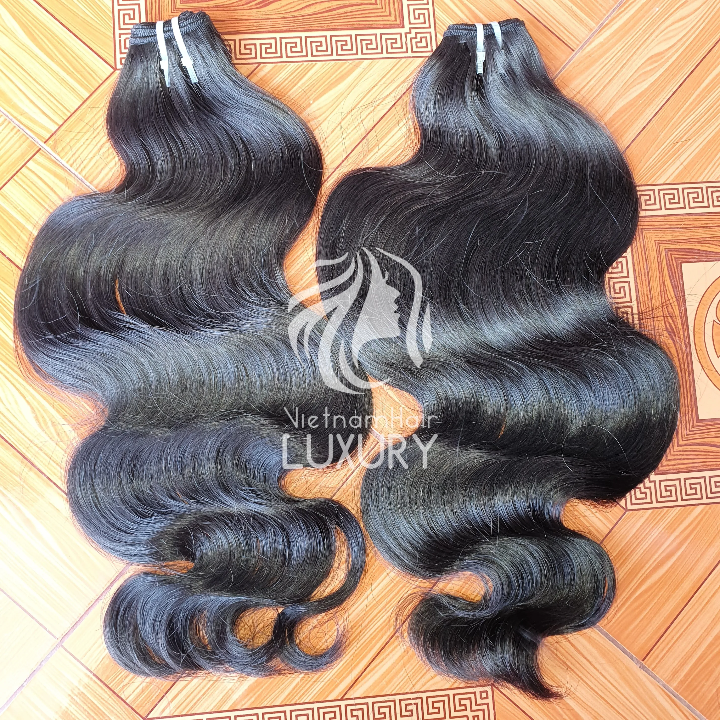 Оптовая продажа натуральные волнистые волосы вьетнамские человеческие