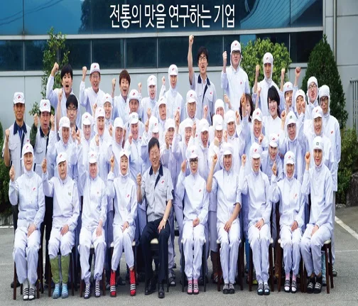 Korean Food Daebak Kimchi Original Made in Korea 100% Napa Cabbage Cut 400g Pet Spicy Flavor Halal