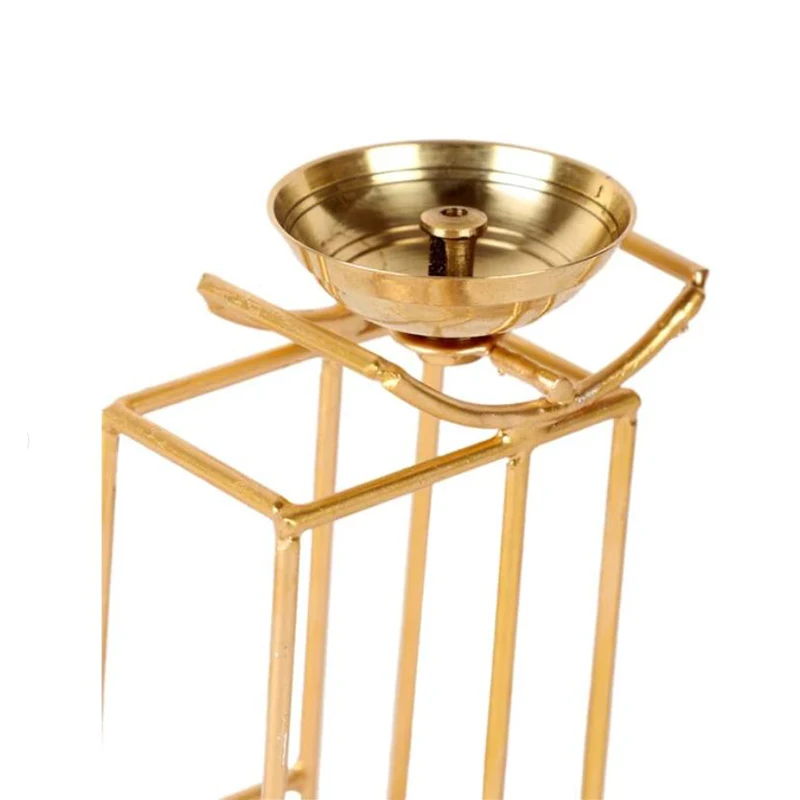 Подставка для масляной лампы из золотистого металла Maa Akhand WICK Diya