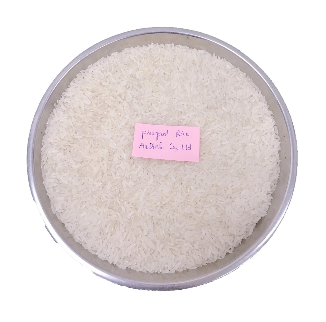 Самый продаваемый продукт ароматный рис-специальный рис сделанный во Вьетнаме также известный как jasmin 5% сломанный лучшее качество