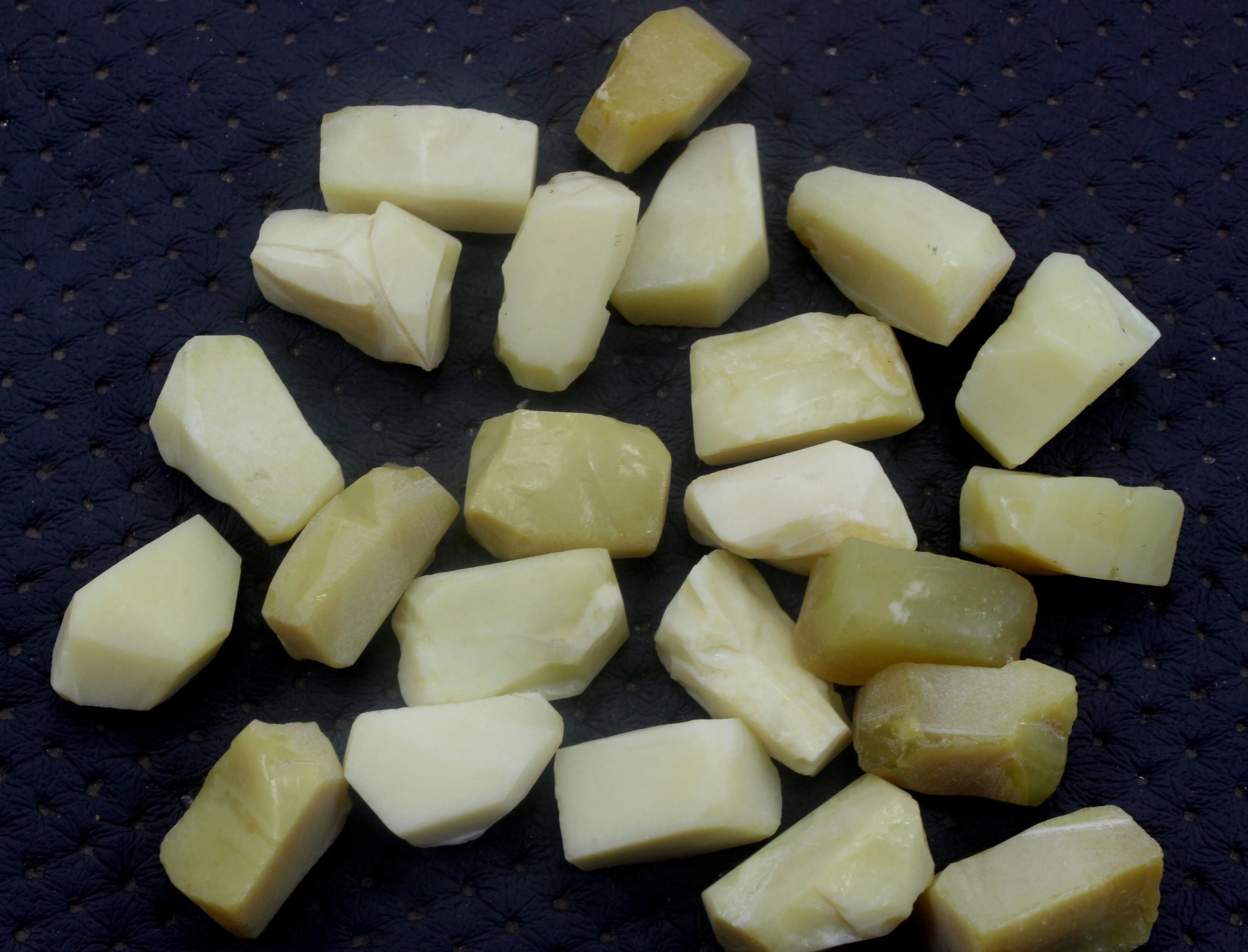 5 Pieces Rough Size 20-24 MM Raw Natural Earth Minded Yellow Opal Healing Crystal Untreated Loose Stone Wholesale