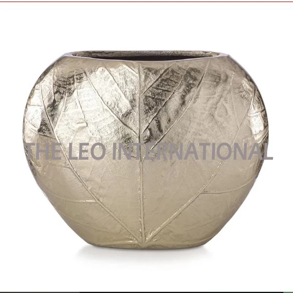 Aluminum metal solid casted silver shiny morror polish modern bottle shape flower vase 5X5X16 Inch home decoration accessories