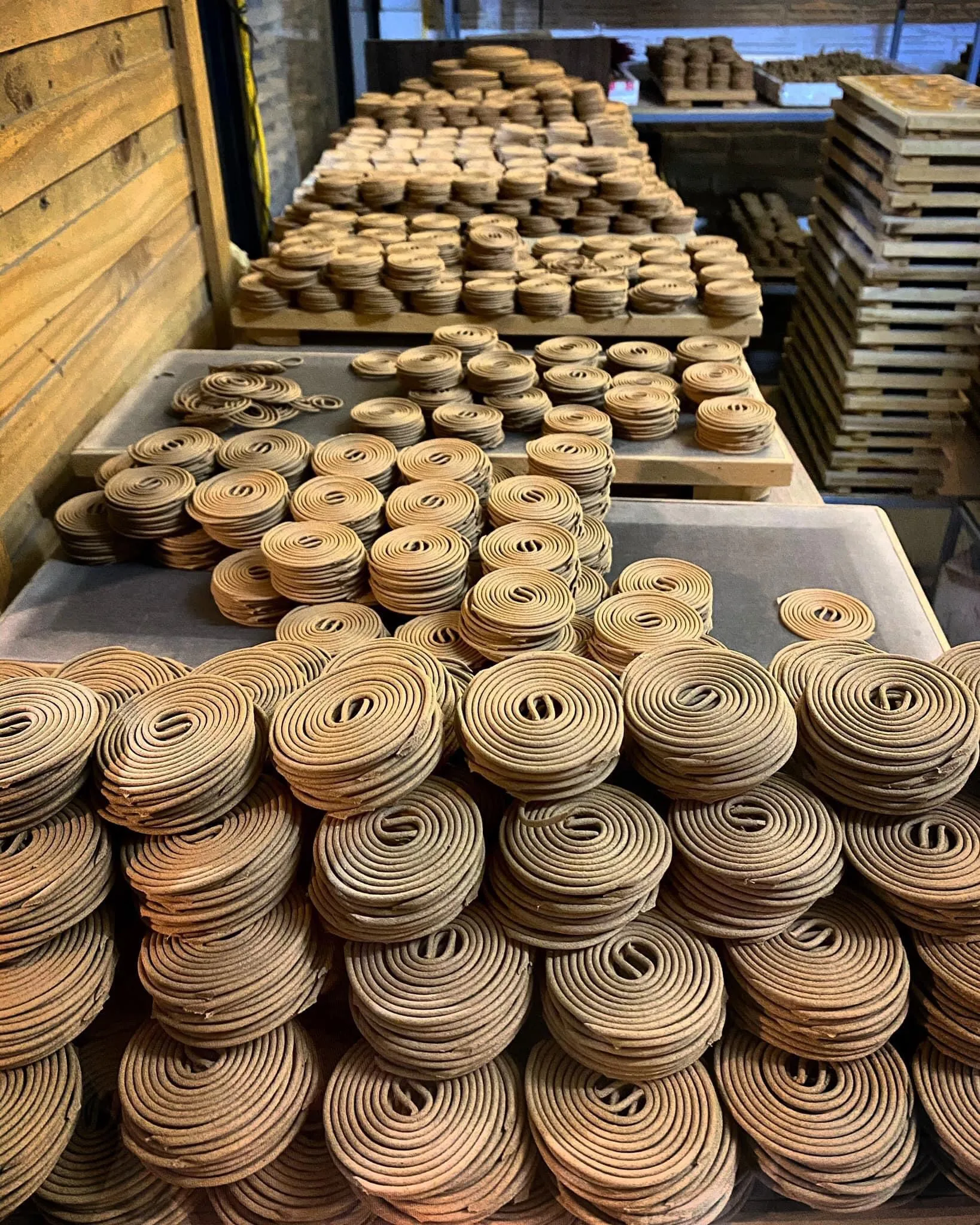 Agarwood Coil Incense Hardcover Gift Box with Customized Logo from Vietnam