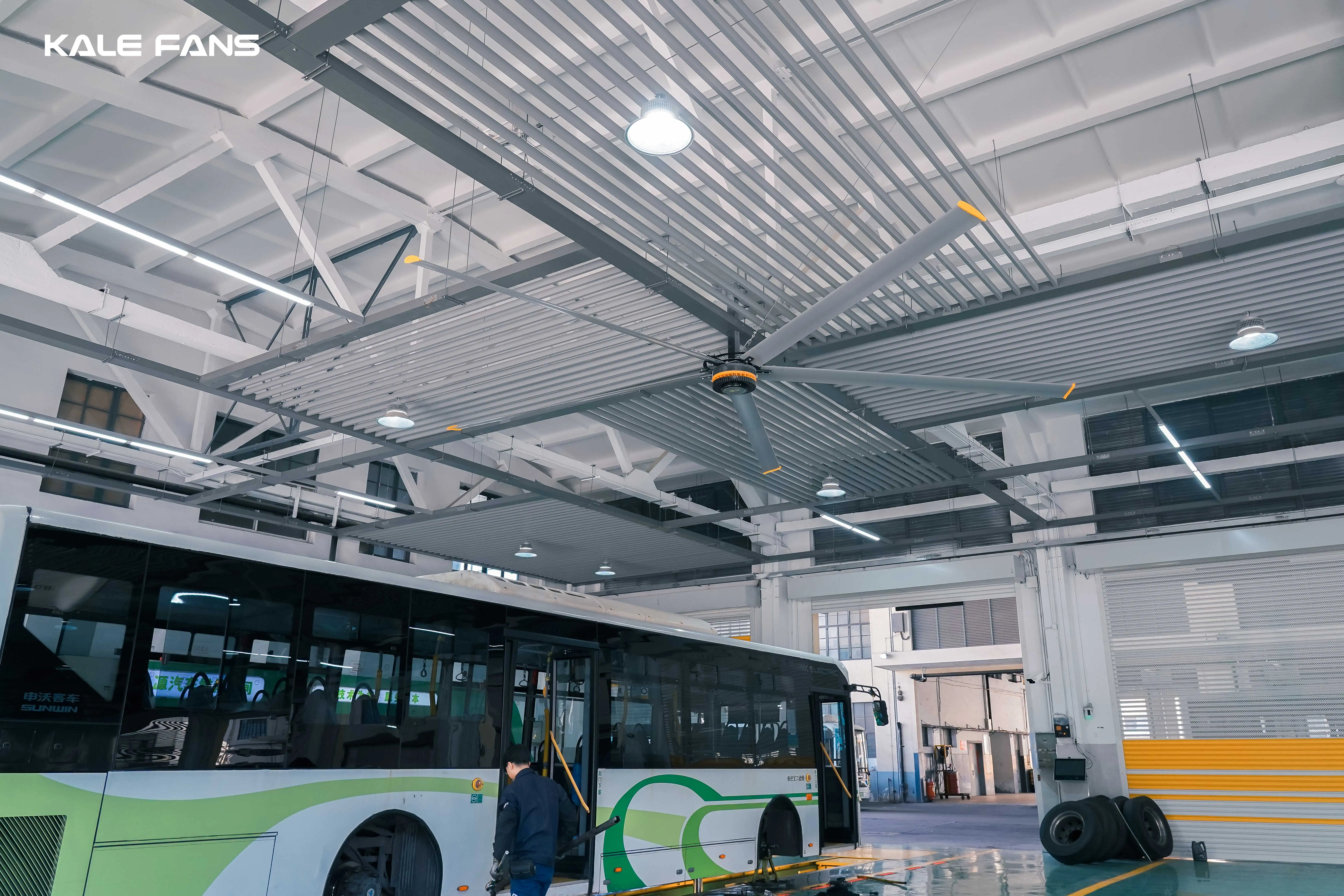 Kale Boreas II Gearbox HVLS Fan with 5 Aluminum Blades 20ft Large Ceiling Fan for Cooling & Ventilation in Airport