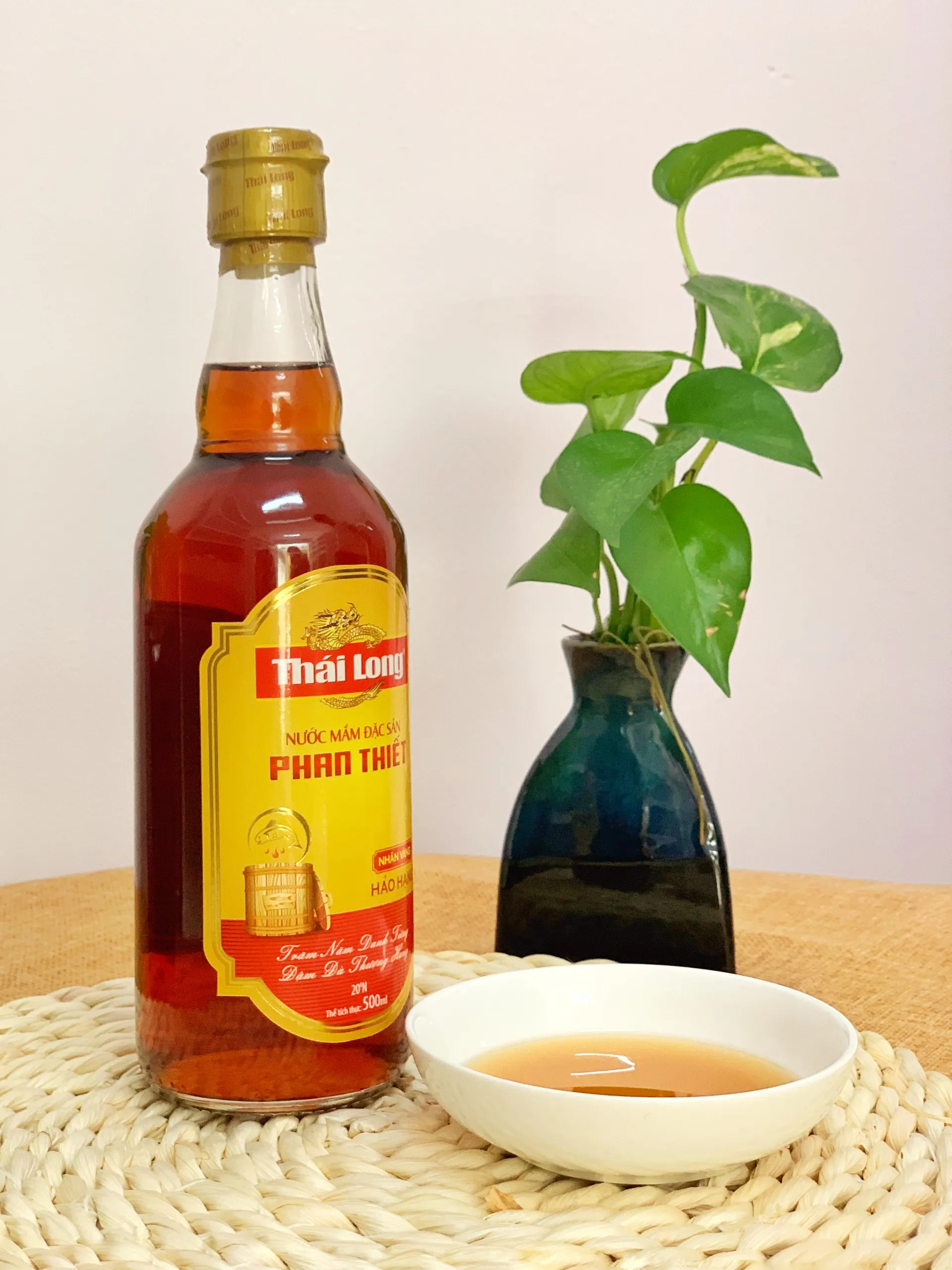 Best Seller Anchovy Fish Sauce  -  500ml glass Bottle made from Vietnam fish sauce manufacturer