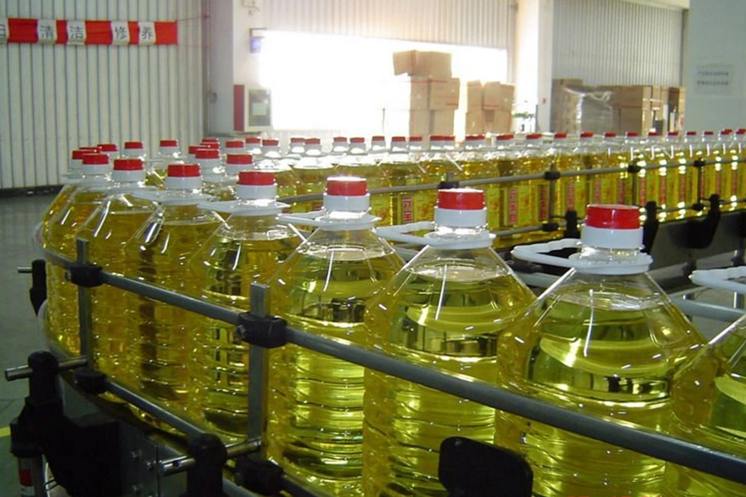 wholesale Sunflower oil Refined Edible Sunflower Cooking Oil Refined Sunflower Oil from South Africa