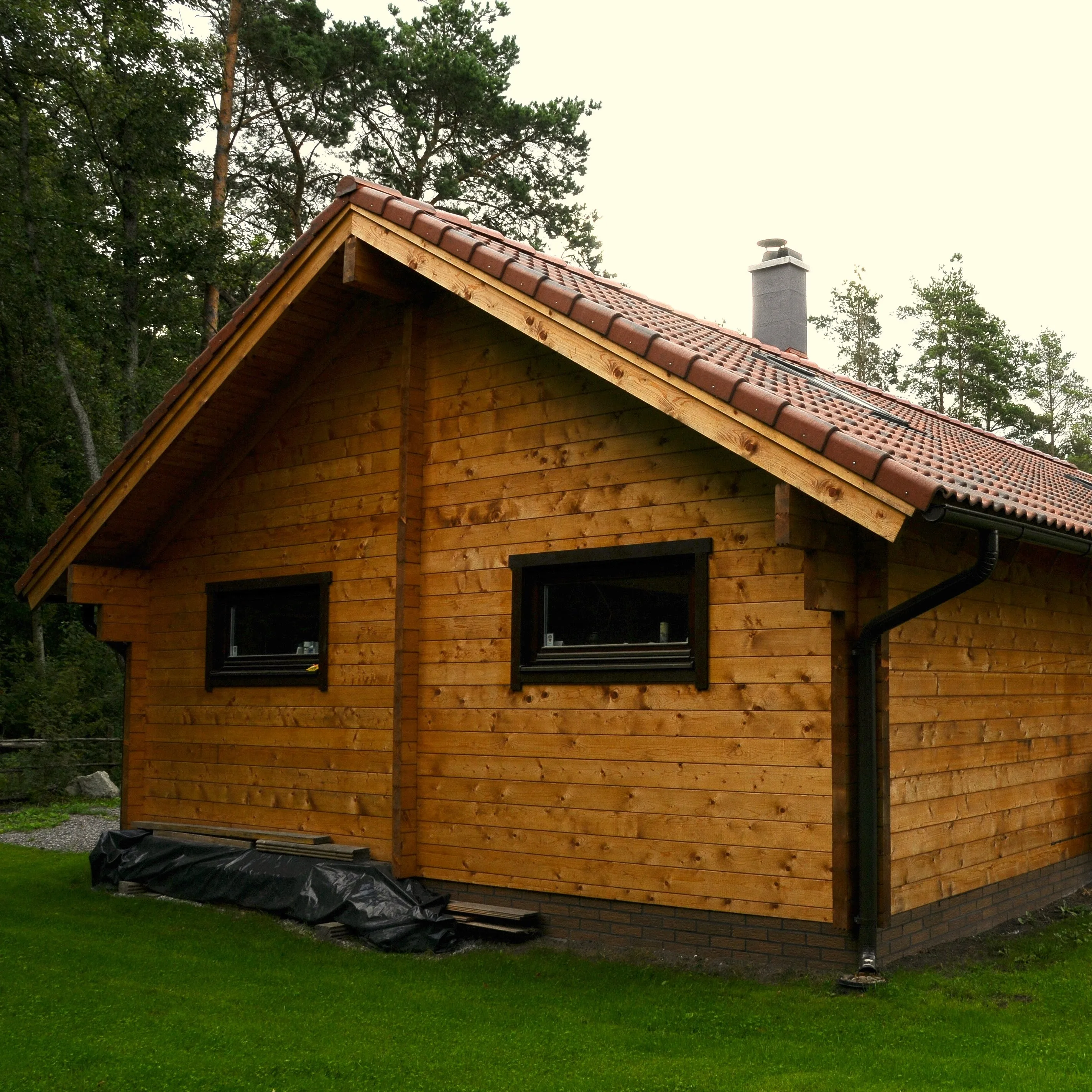 
Bed Room House, Office Suleneeme Prefabricated Log Cabin, Flat Packed, EU Standard, Selfbuild Optimized, Energy Efficient, 2 